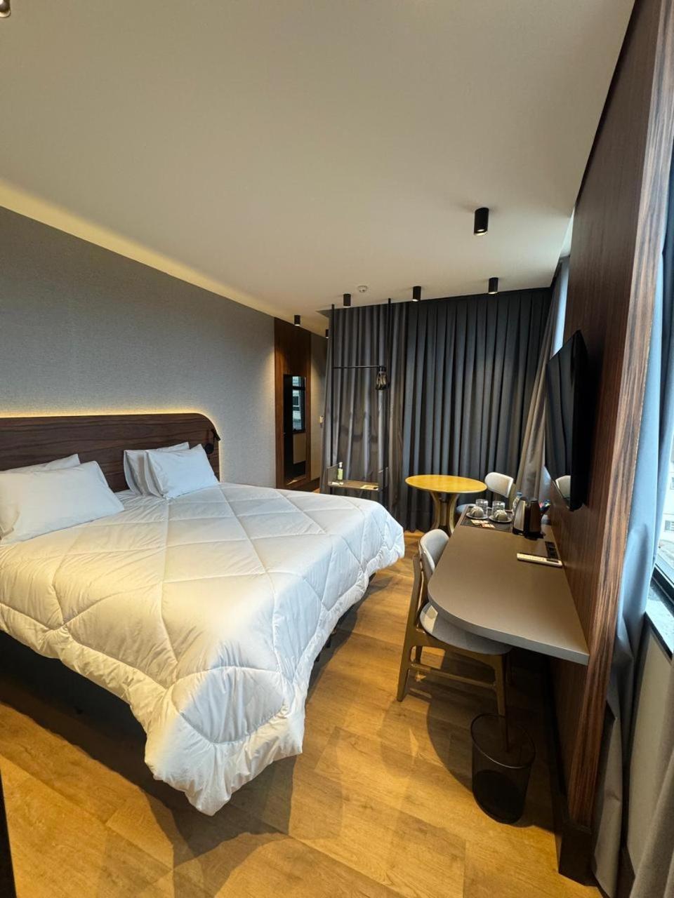 Zallon Hotel Executivo Lajeado  Exteriör bild